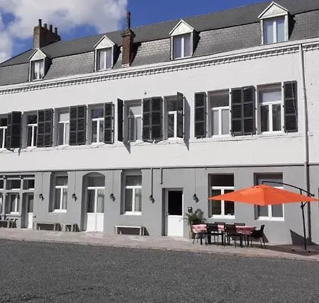 Апартаменты Les Fenelon Le Cateau-Cambresis