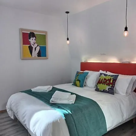 Les Fenelon Апартаменты *